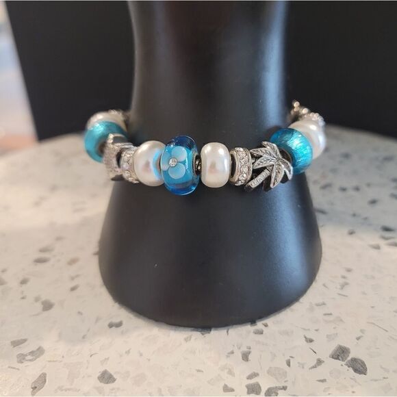 LOT of 3 bracelets  - Picture 12 of 12